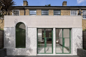 2rearfacade©andrew meredith